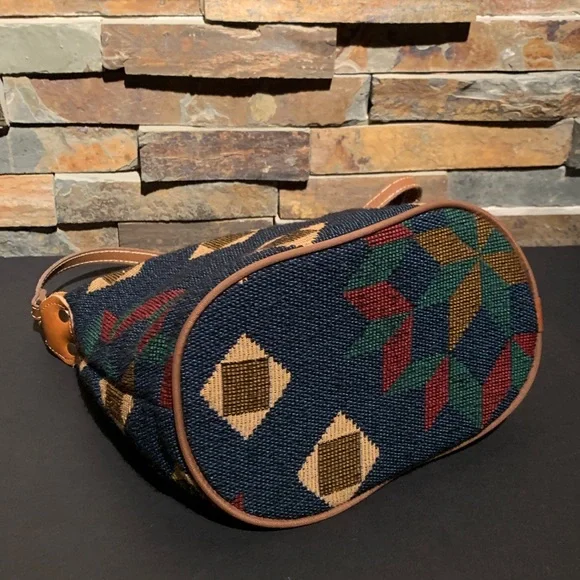 Crossbody Tapestry Aztec Print Bag - Picture 7 of 9